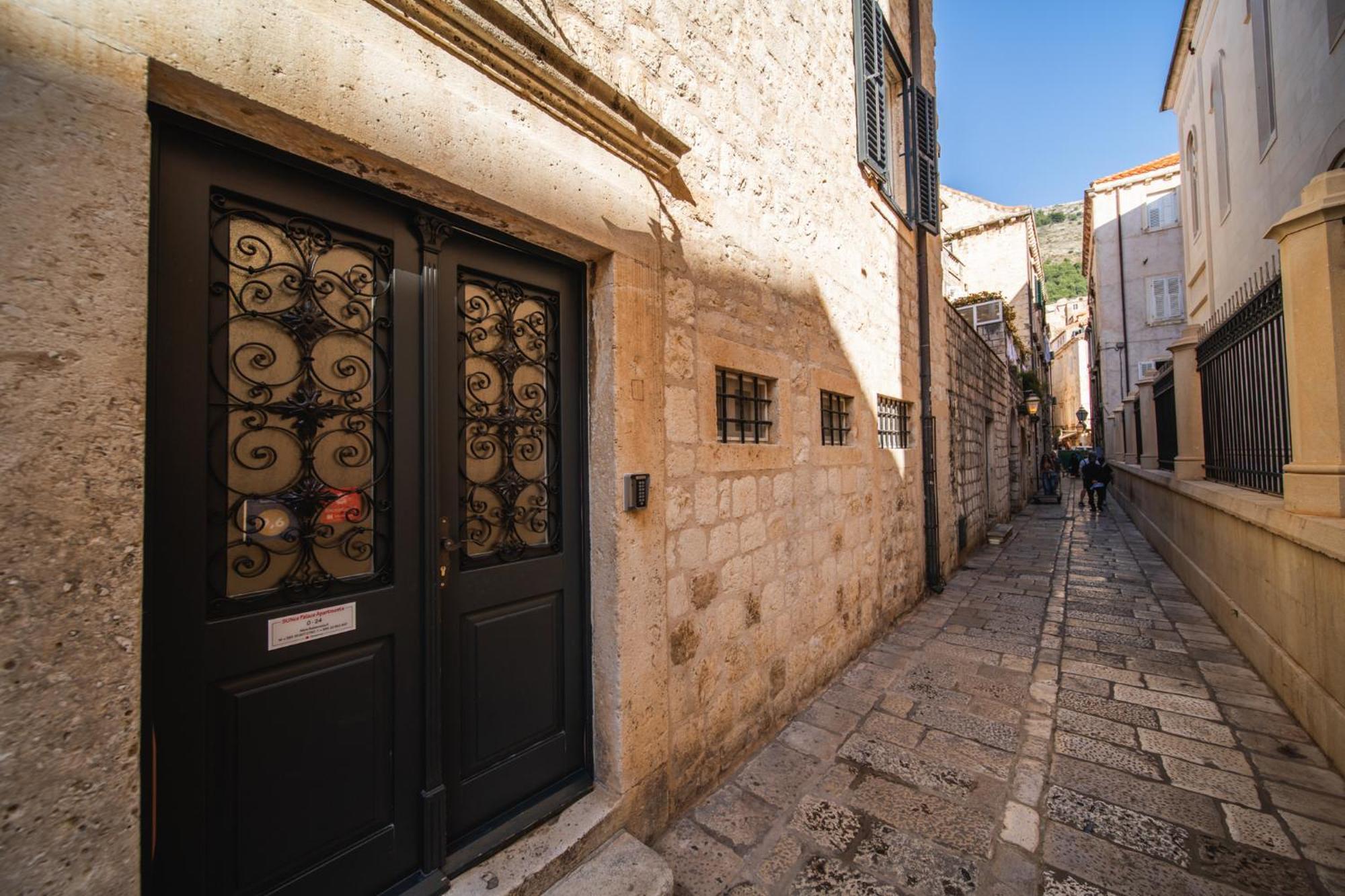 Sunce Palace Apartments With Free Offsite Parking Ragusa Esterno foto