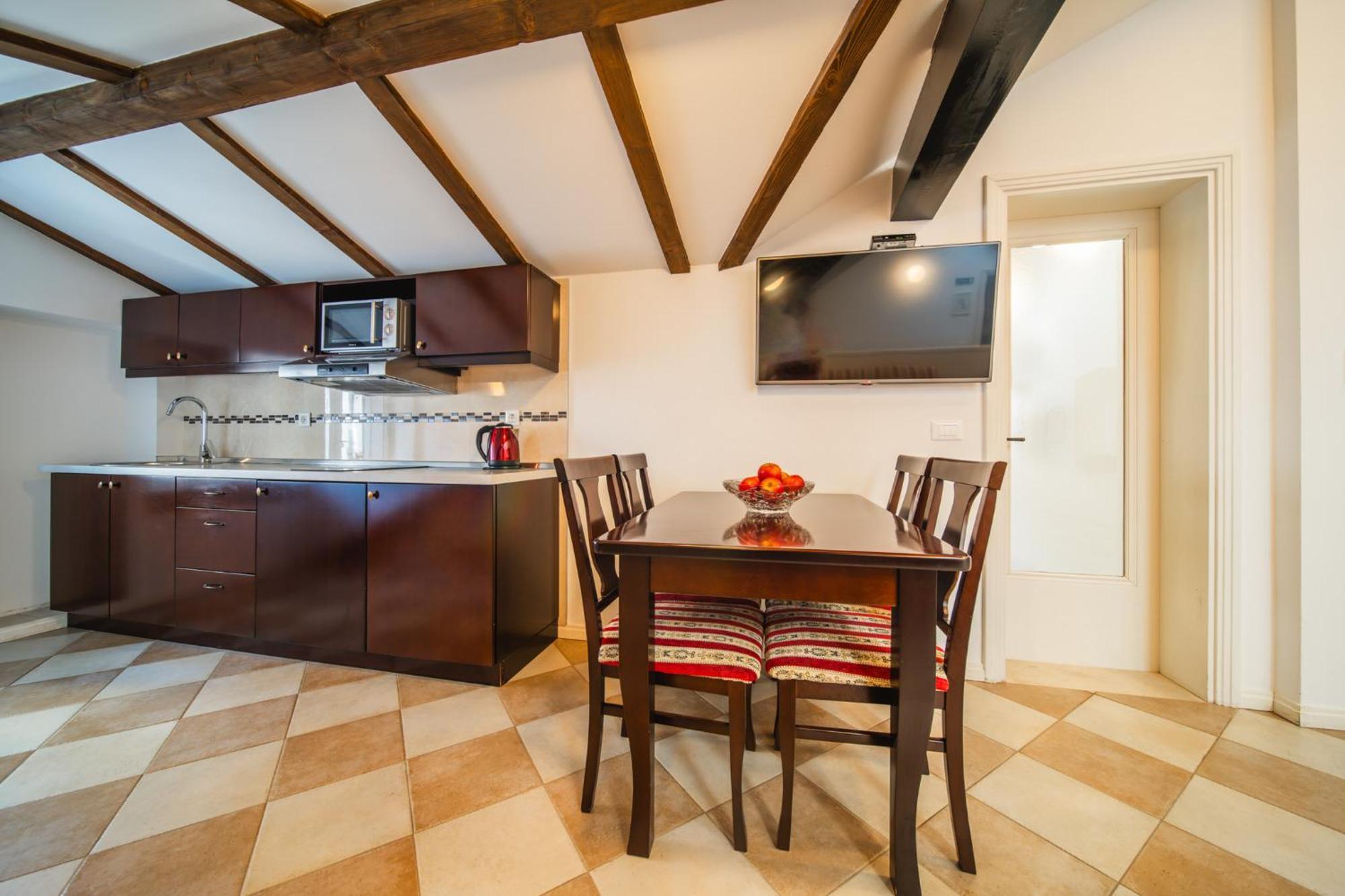 Sunce Palace Apartments With Free Offsite Parking Ragusa Esterno foto