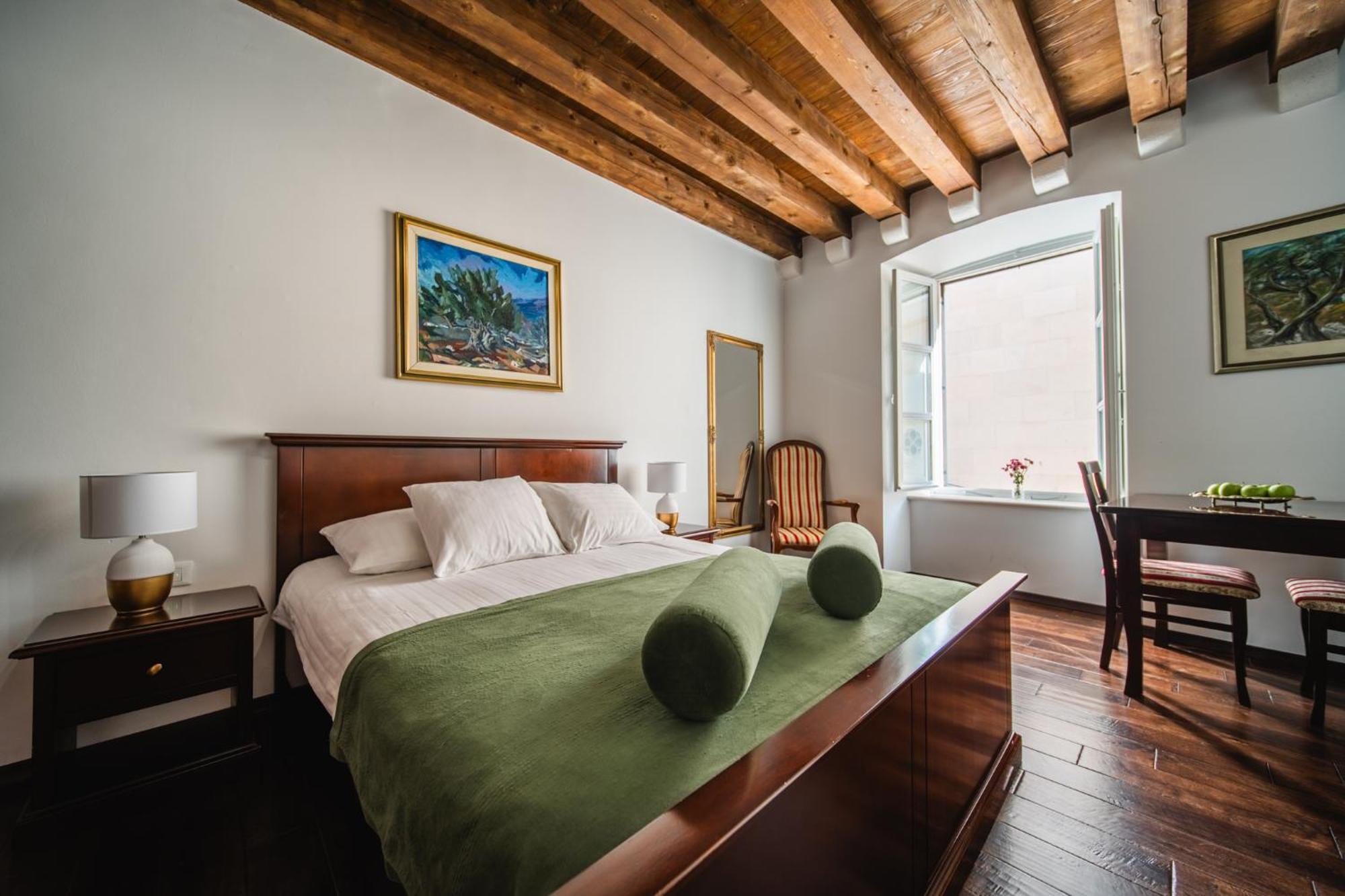 Sunce Palace Apartments With Free Offsite Parking Ragusa Esterno foto