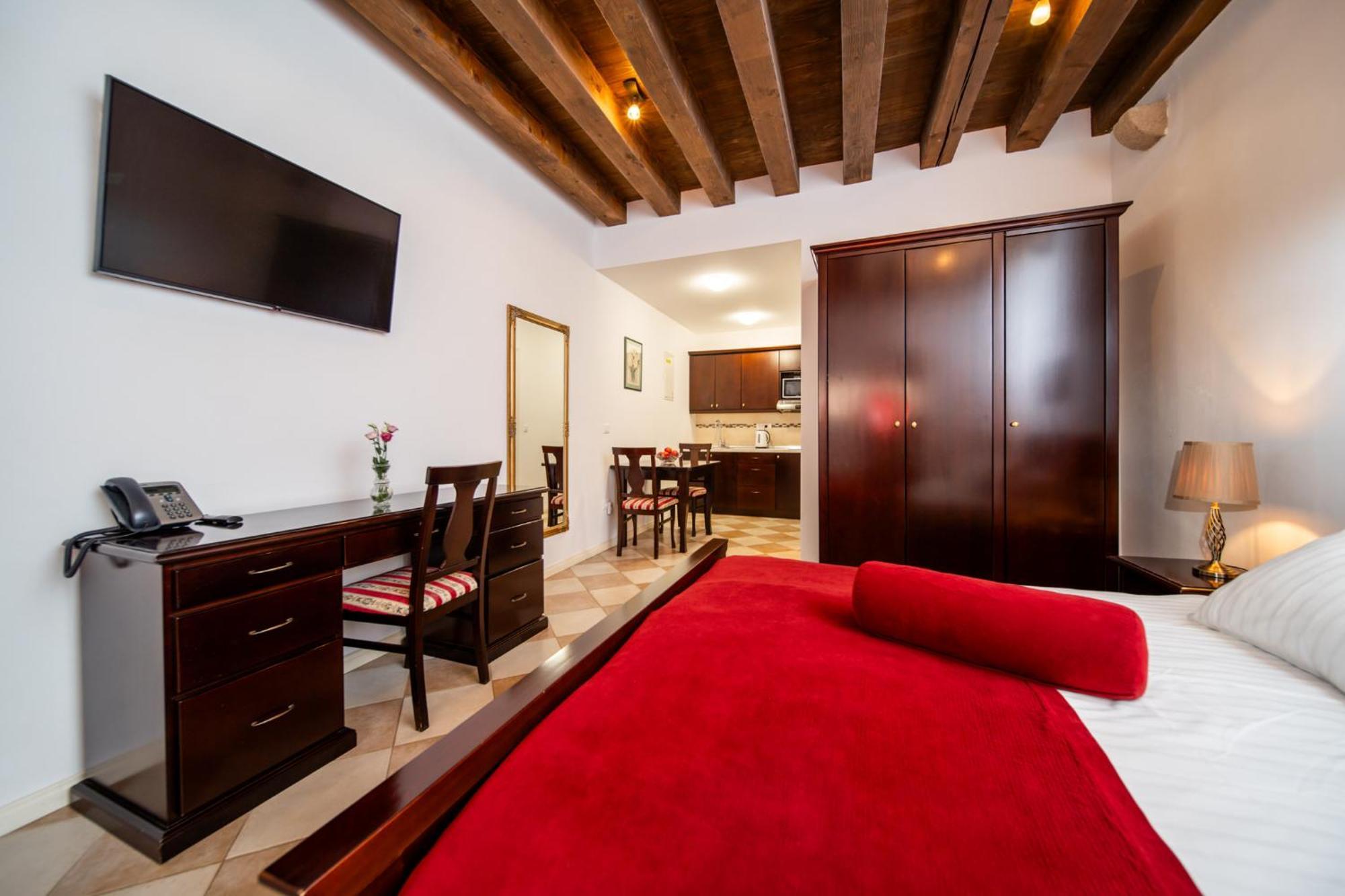 Sunce Palace Apartments With Free Offsite Parking Ragusa Esterno foto