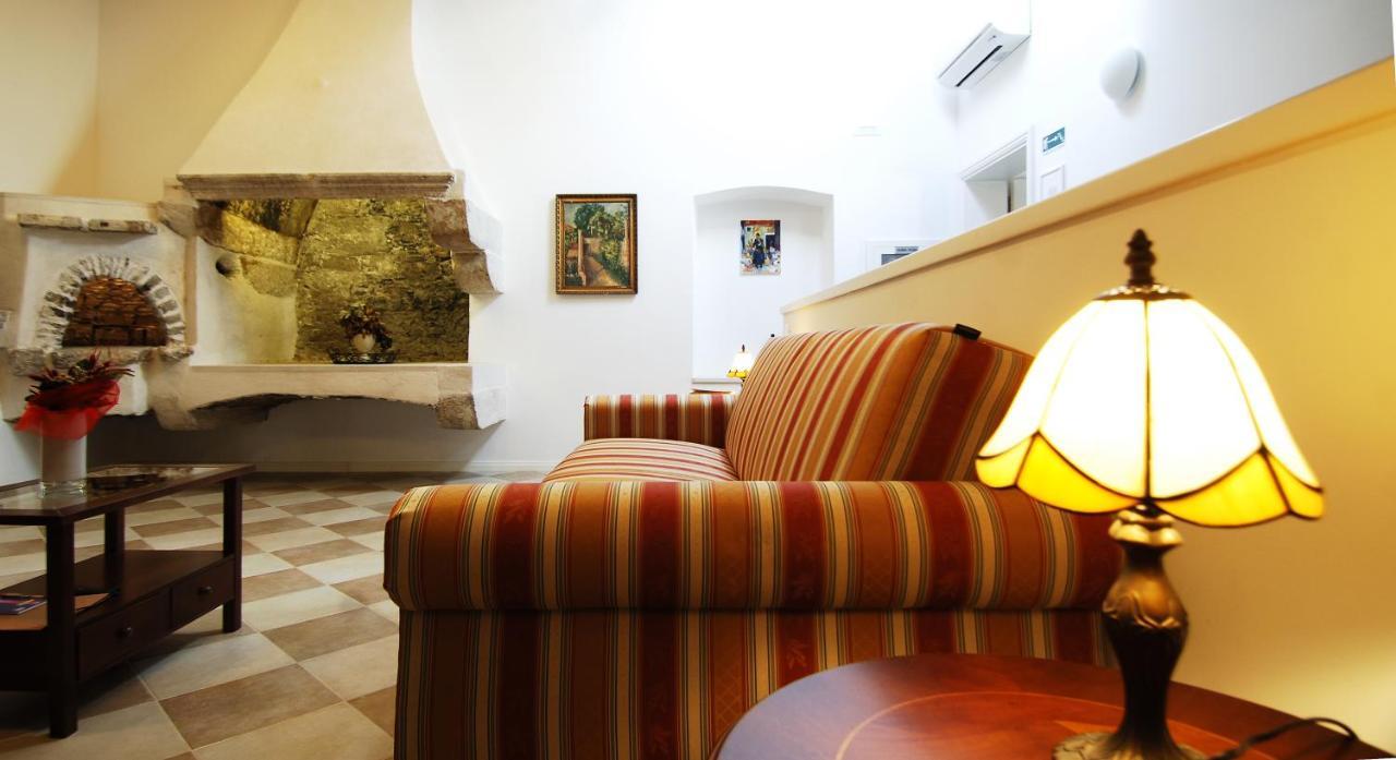Sunce Palace Apartments With Free Offsite Parking Ragusa Esterno foto